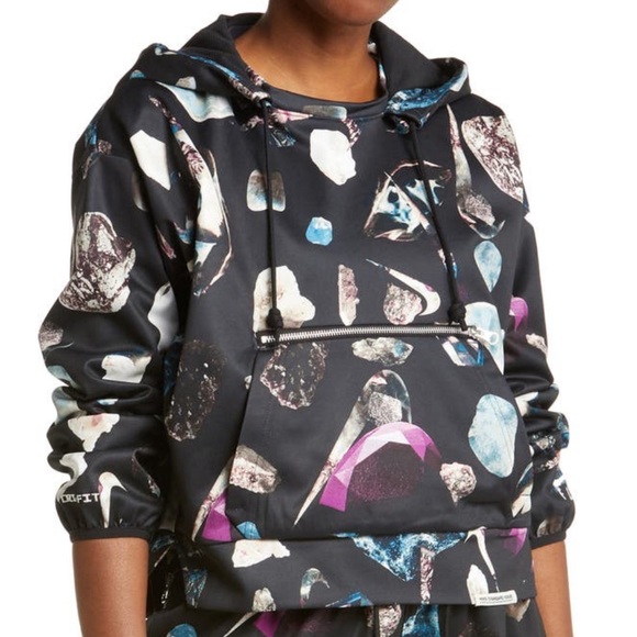 Nike Dri-Fit Pullover Hoodie - Picture 1 of 5